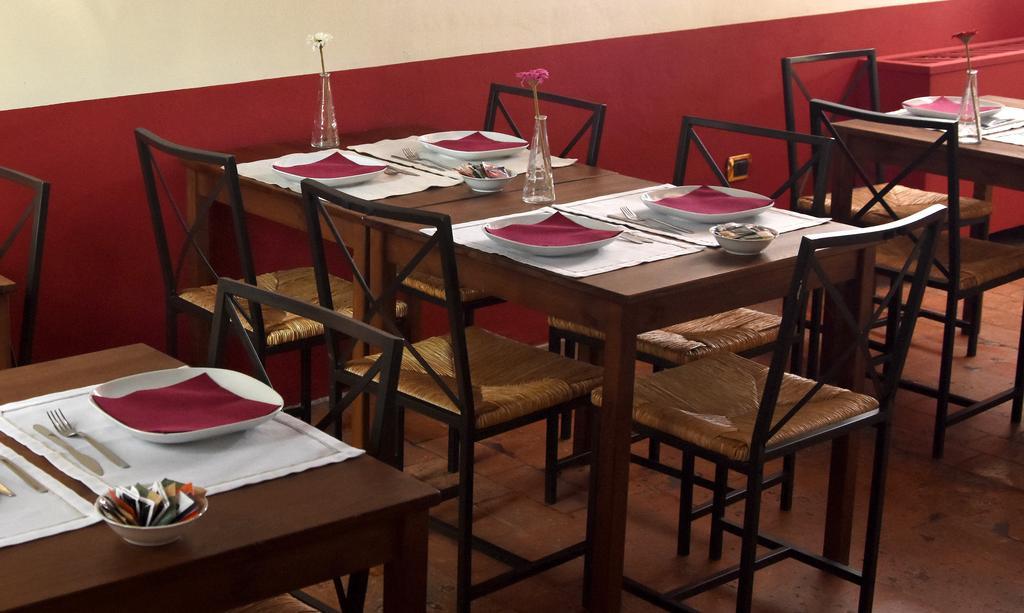 Albergo Dimora Storica Antica Hostelleria เครมา ภายนอก รูปภาพ