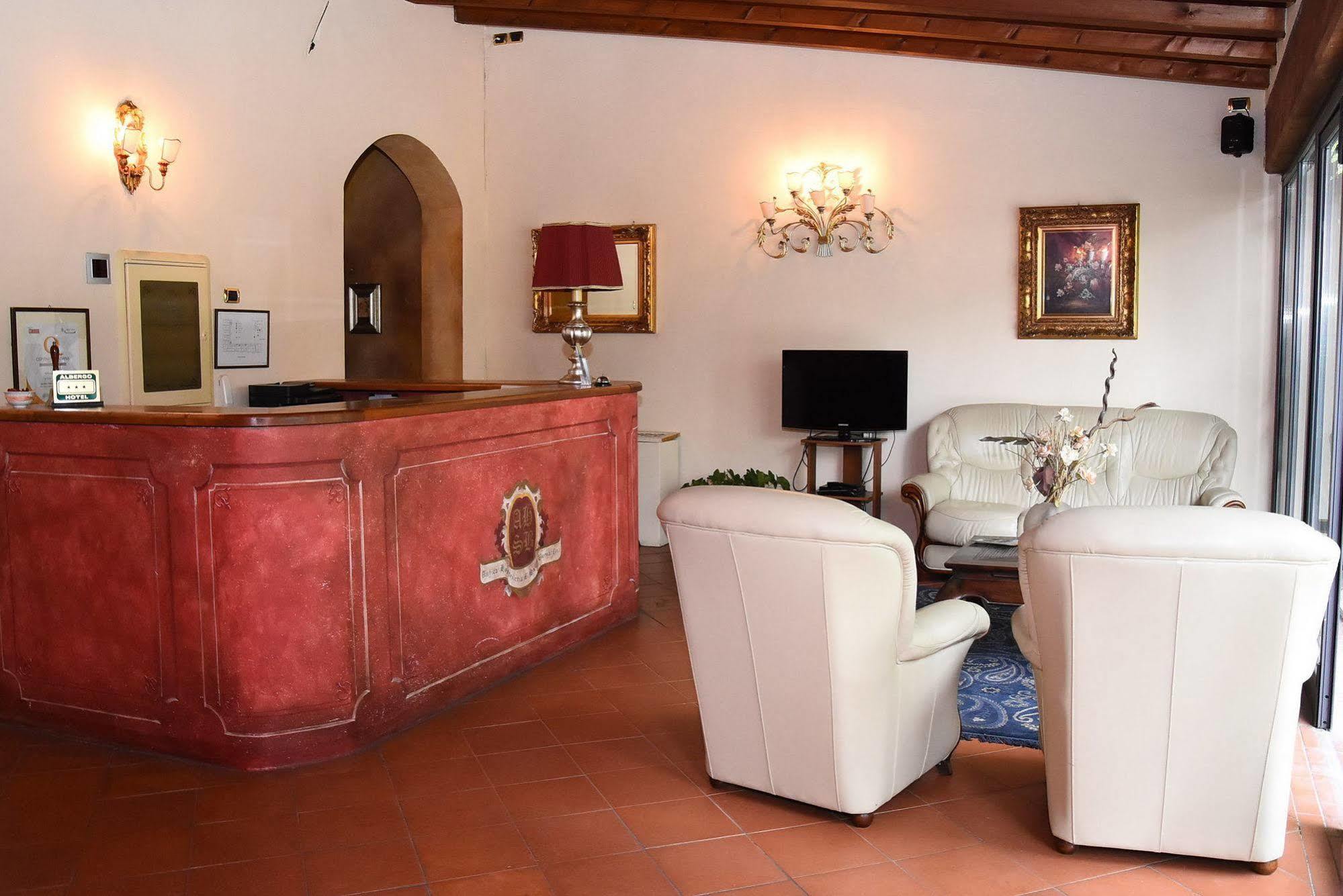 Albergo Dimora Storica Antica Hostelleria เครมา ภายนอก รูปภาพ
