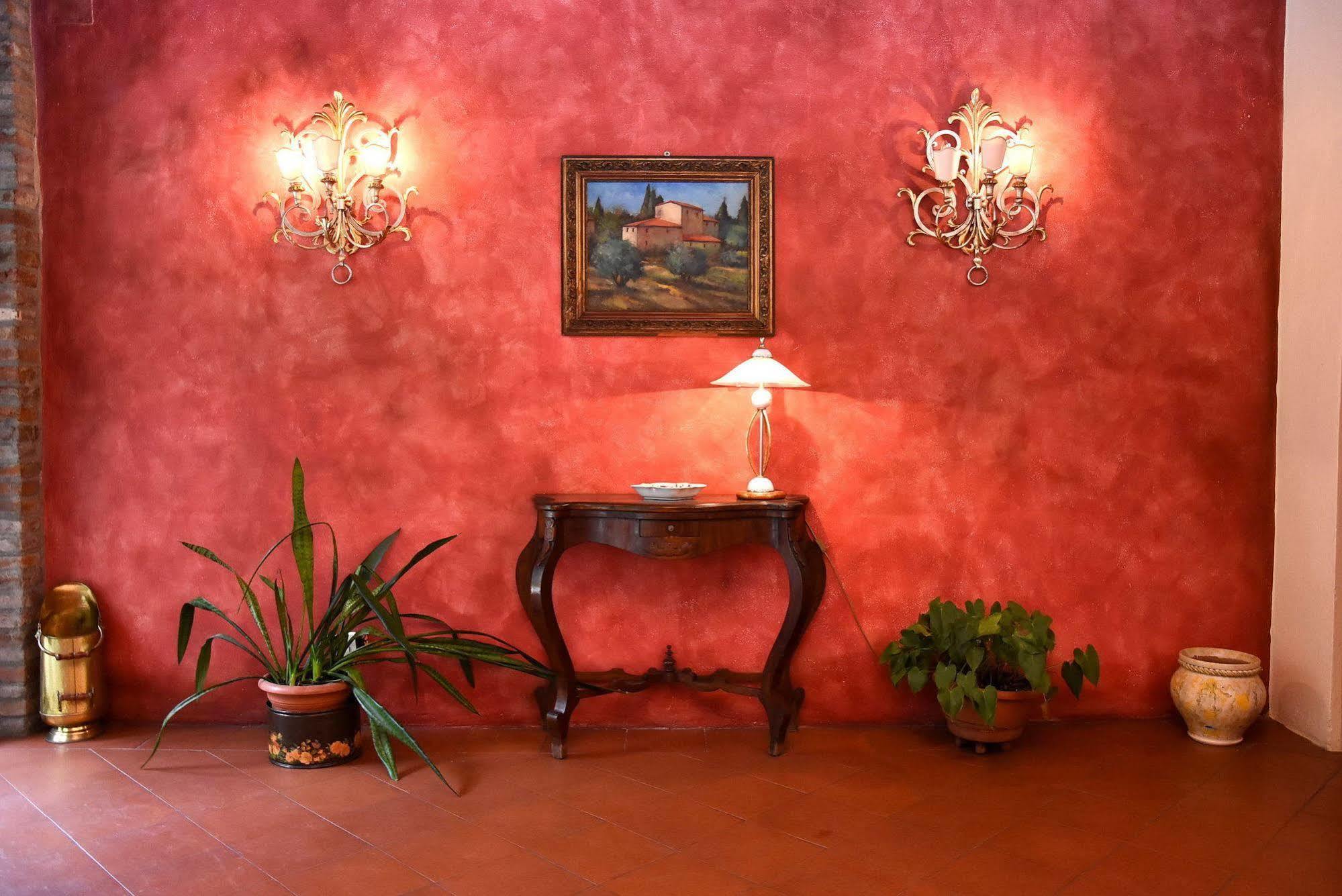 Albergo Dimora Storica Antica Hostelleria เครมา ภายนอก รูปภาพ